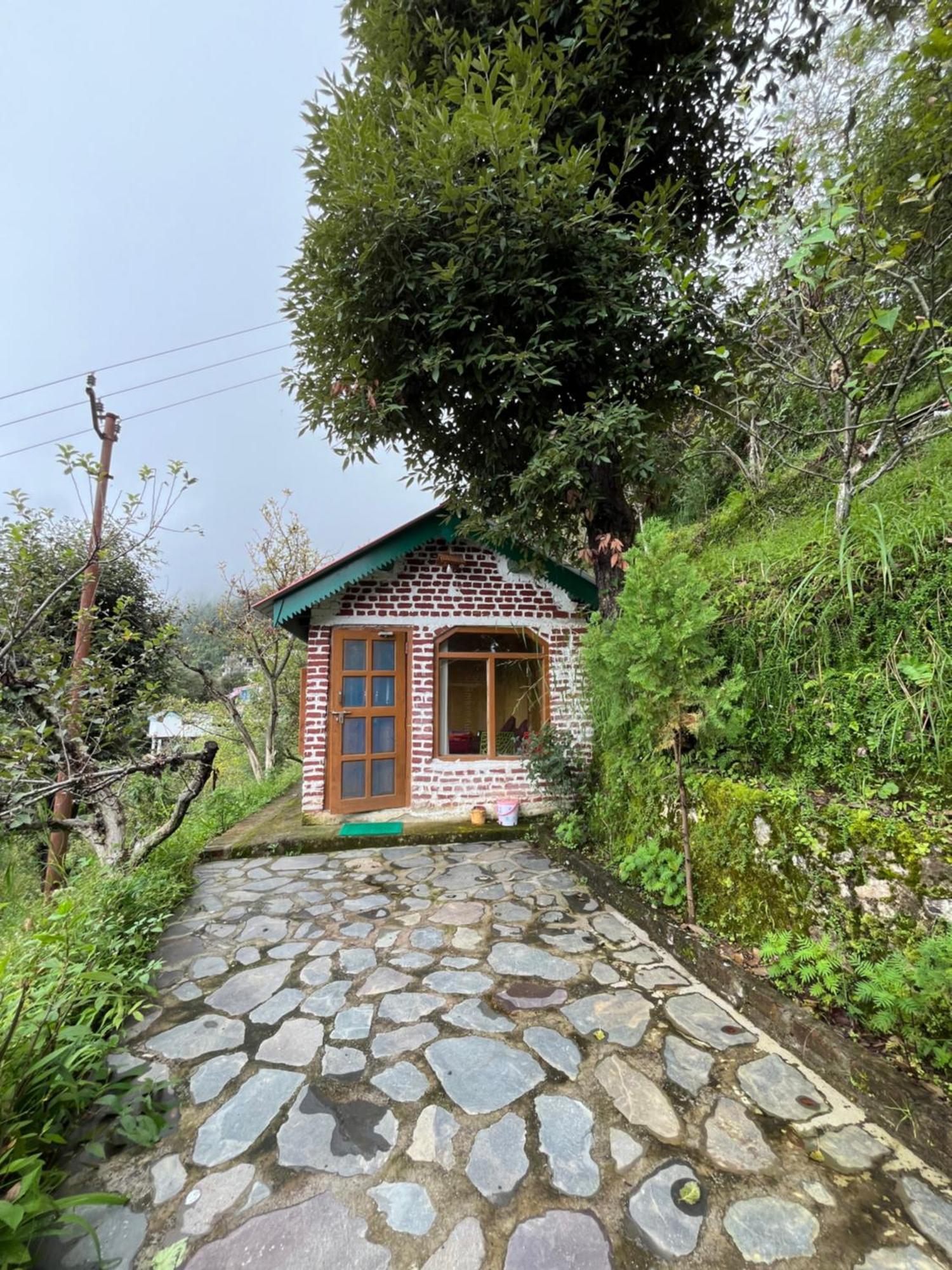 Apple Garden Cottages And Restaurant Данаулти Екстериор снимка